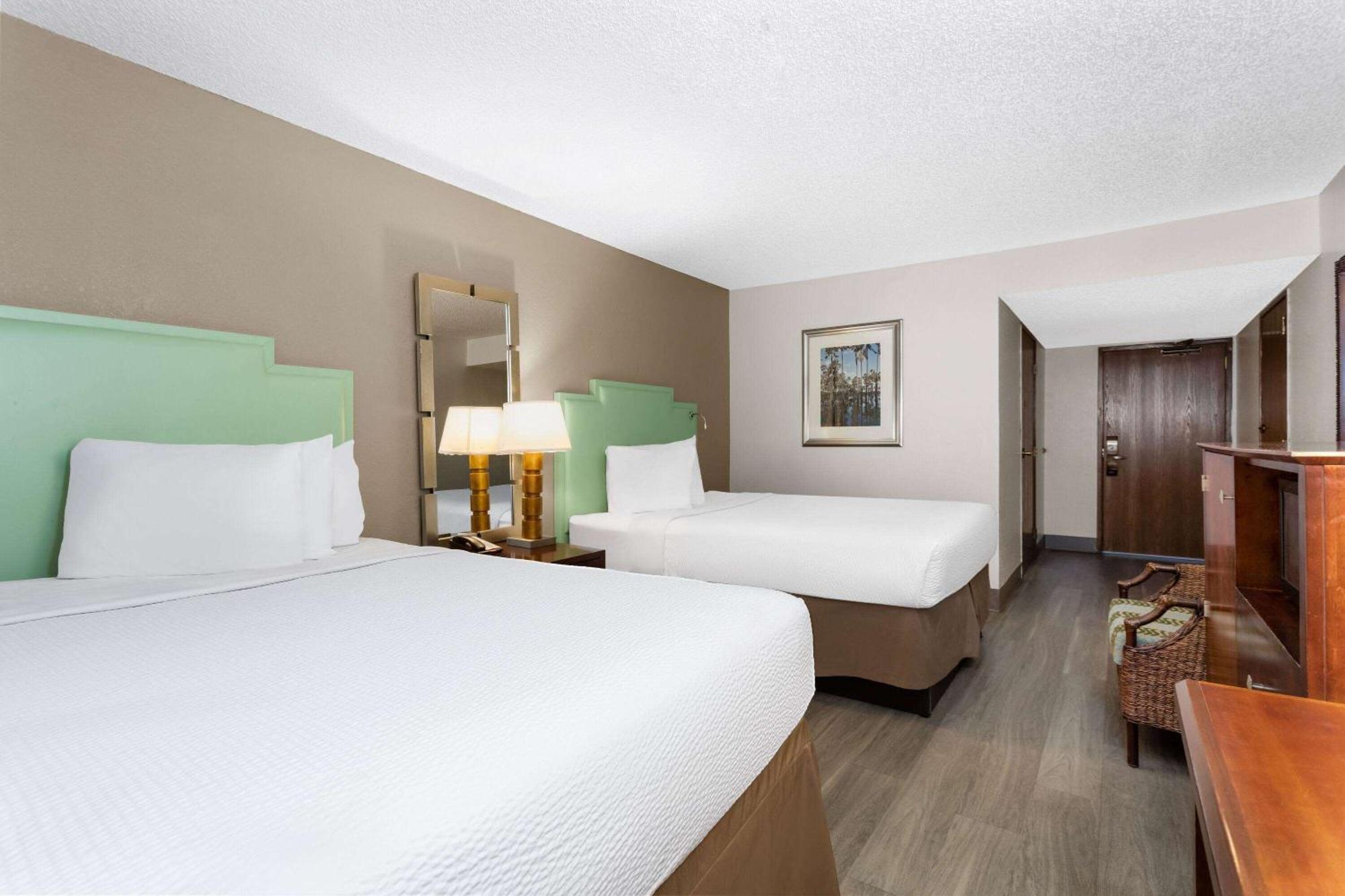 Baymont By Wyndham Orlando-International Dr-Universal Blvd Екстериор снимка