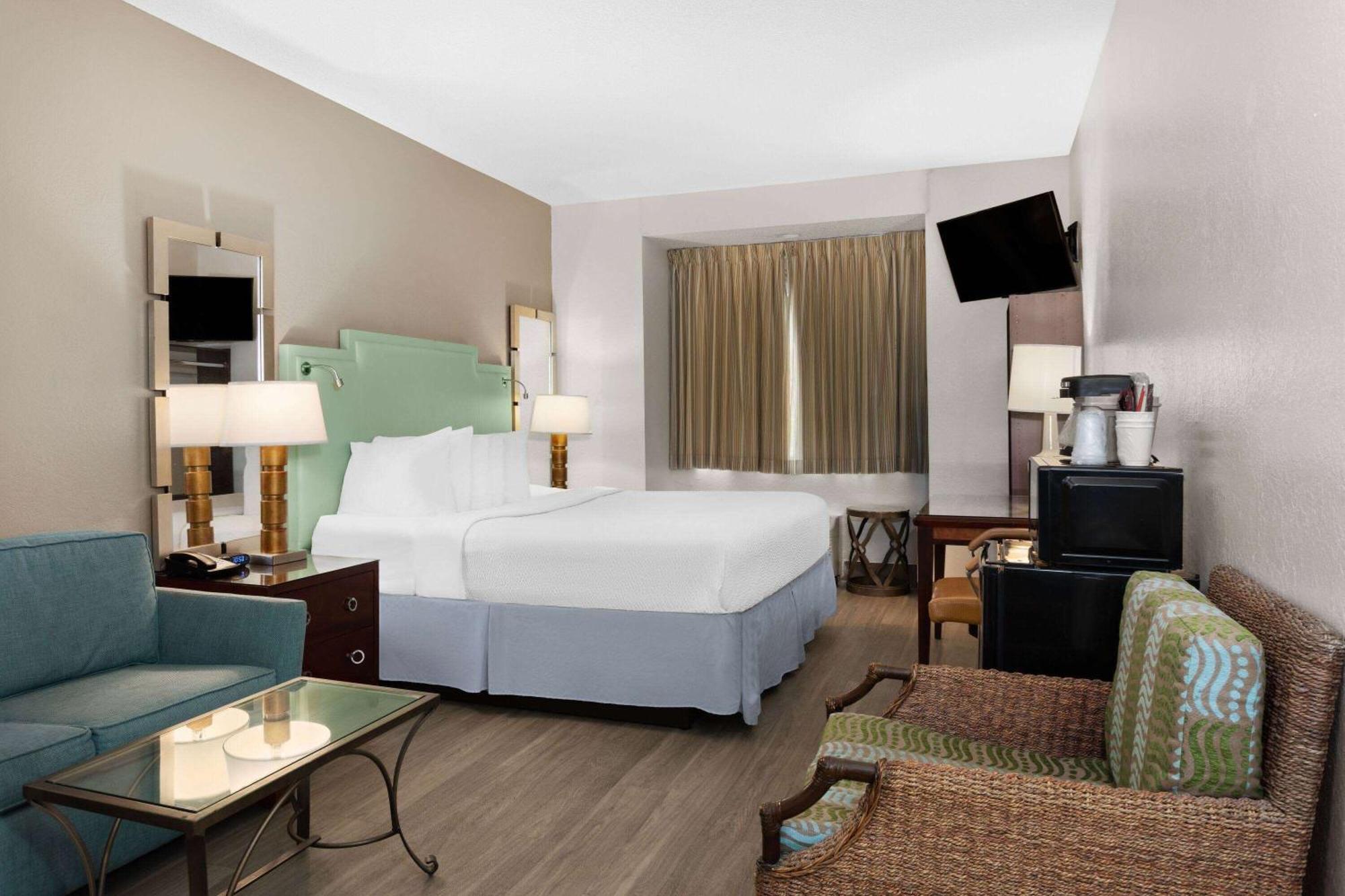 Baymont By Wyndham Orlando-International Dr-Universal Blvd Екстериор снимка