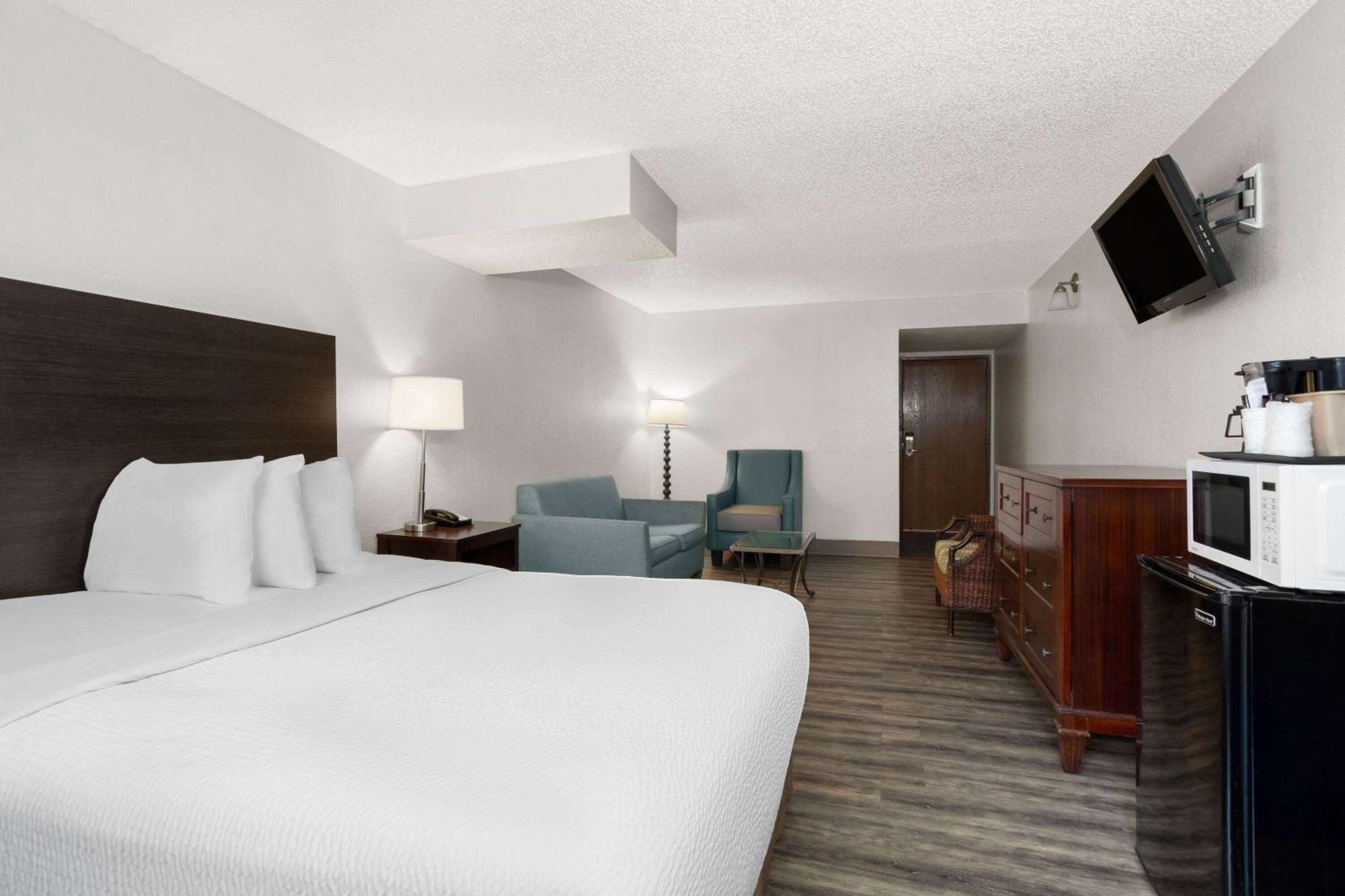 Baymont By Wyndham Orlando-International Dr-Universal Blvd Екстериор снимка