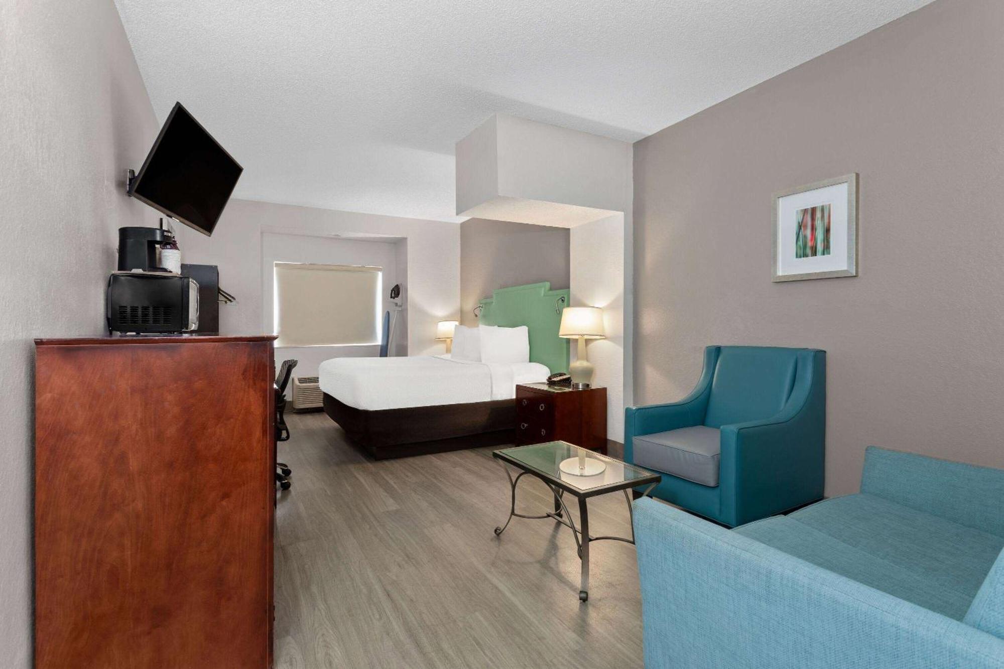 Baymont By Wyndham Orlando-International Dr-Universal Blvd Екстериор снимка